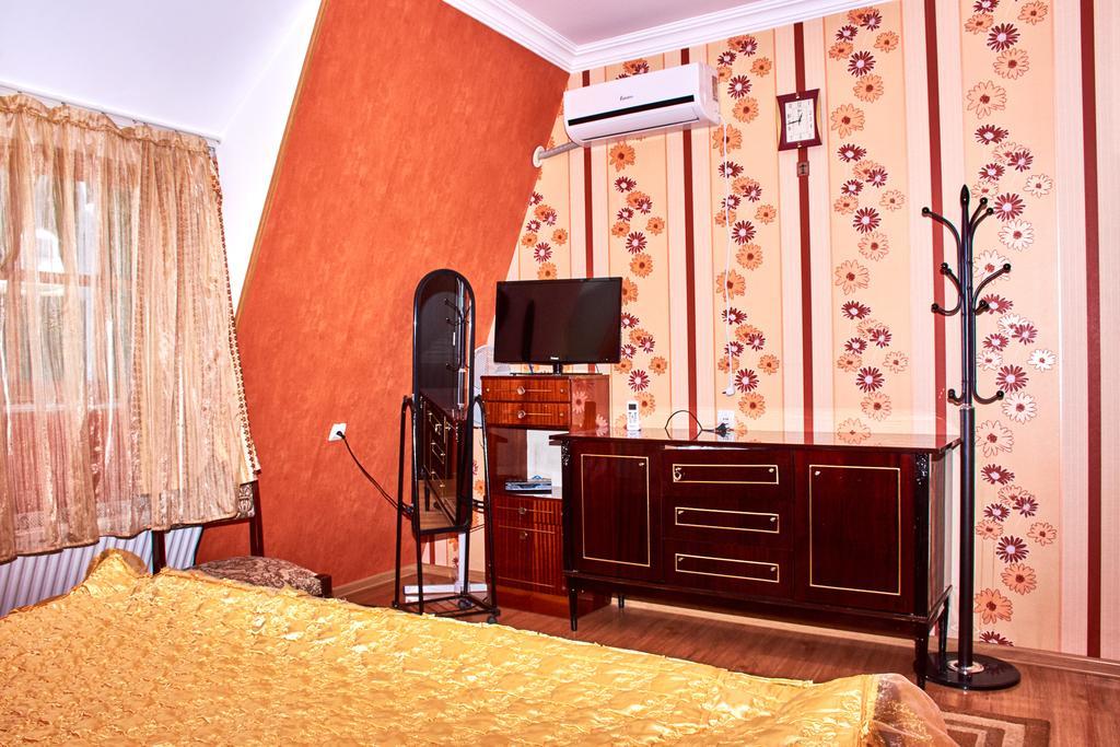 California Guest House 哥里 外观 照片